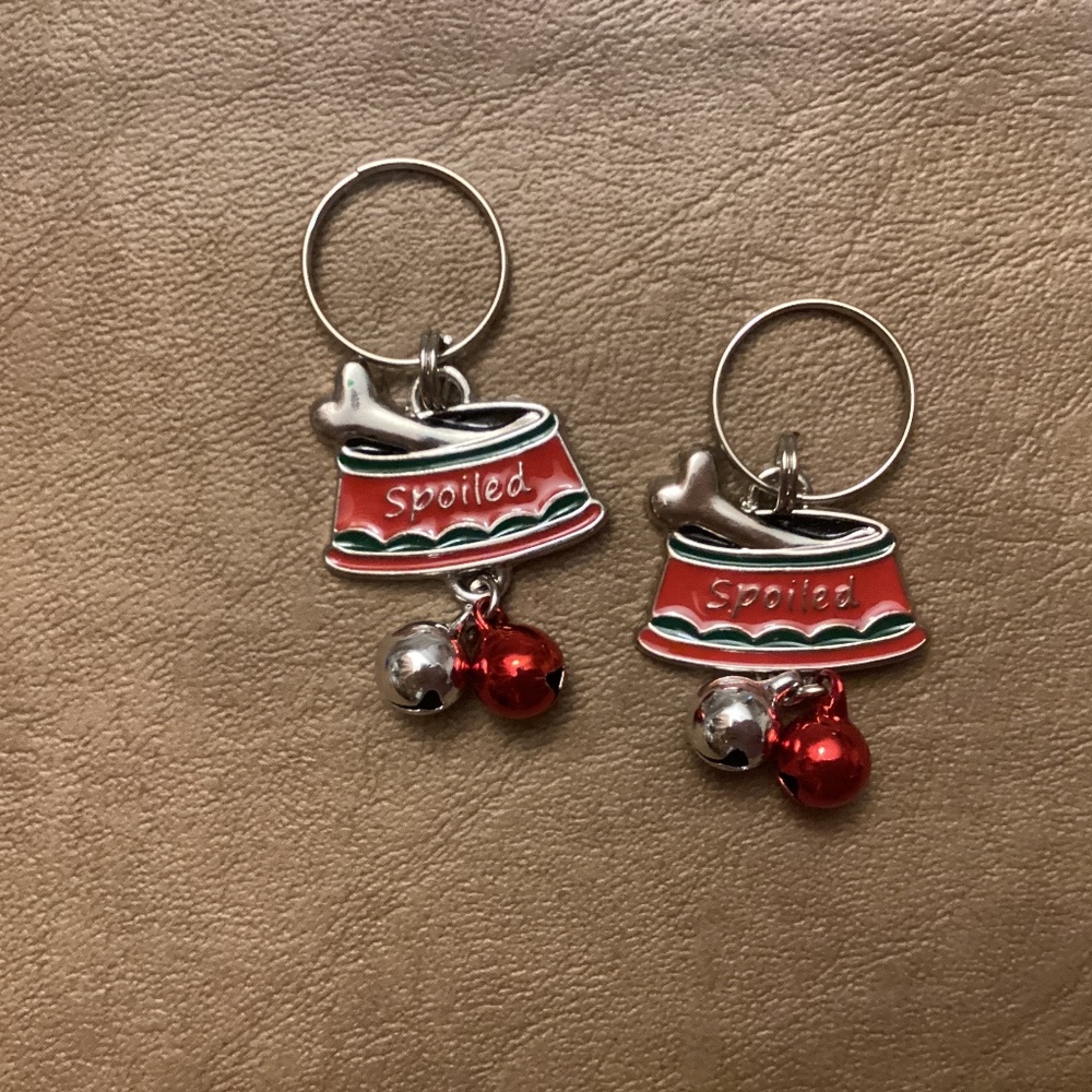 🦴 GANZ Spoiled Dog Charms 🦴